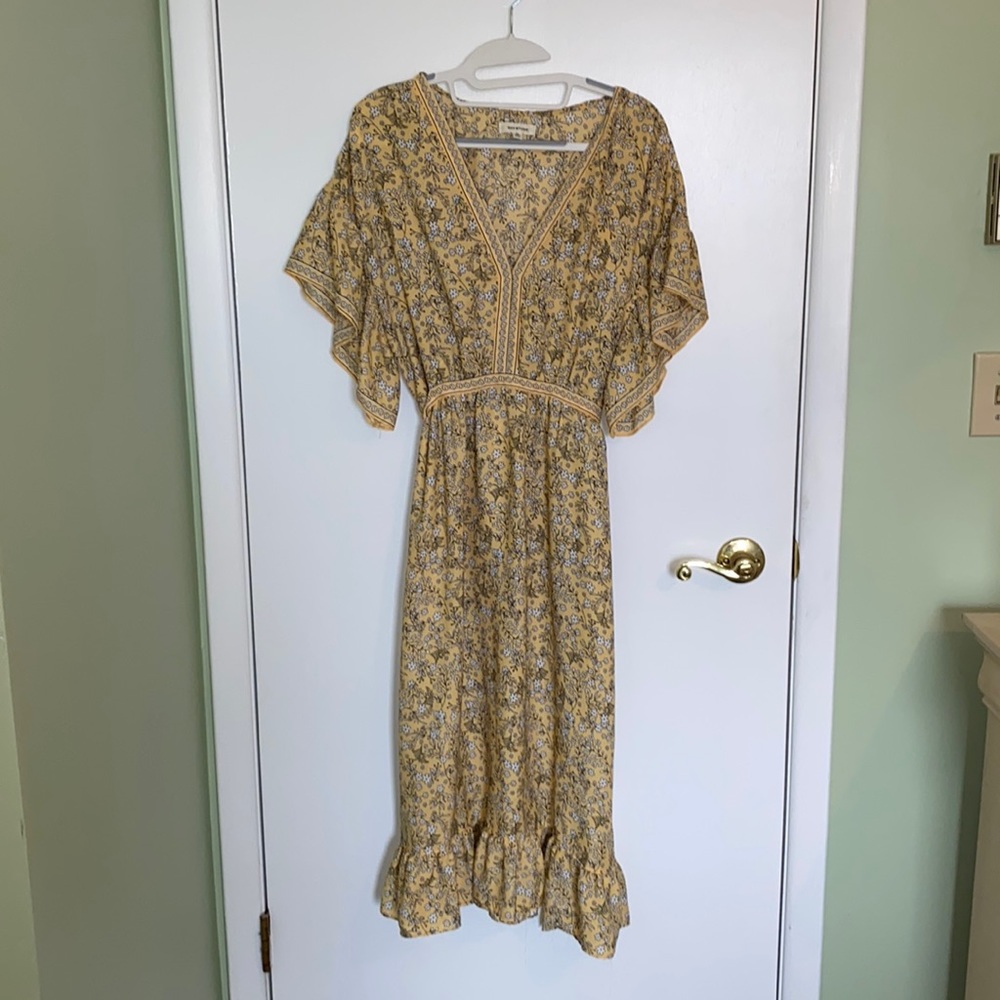 Max Studio Cap Sleeve MIDI Dress